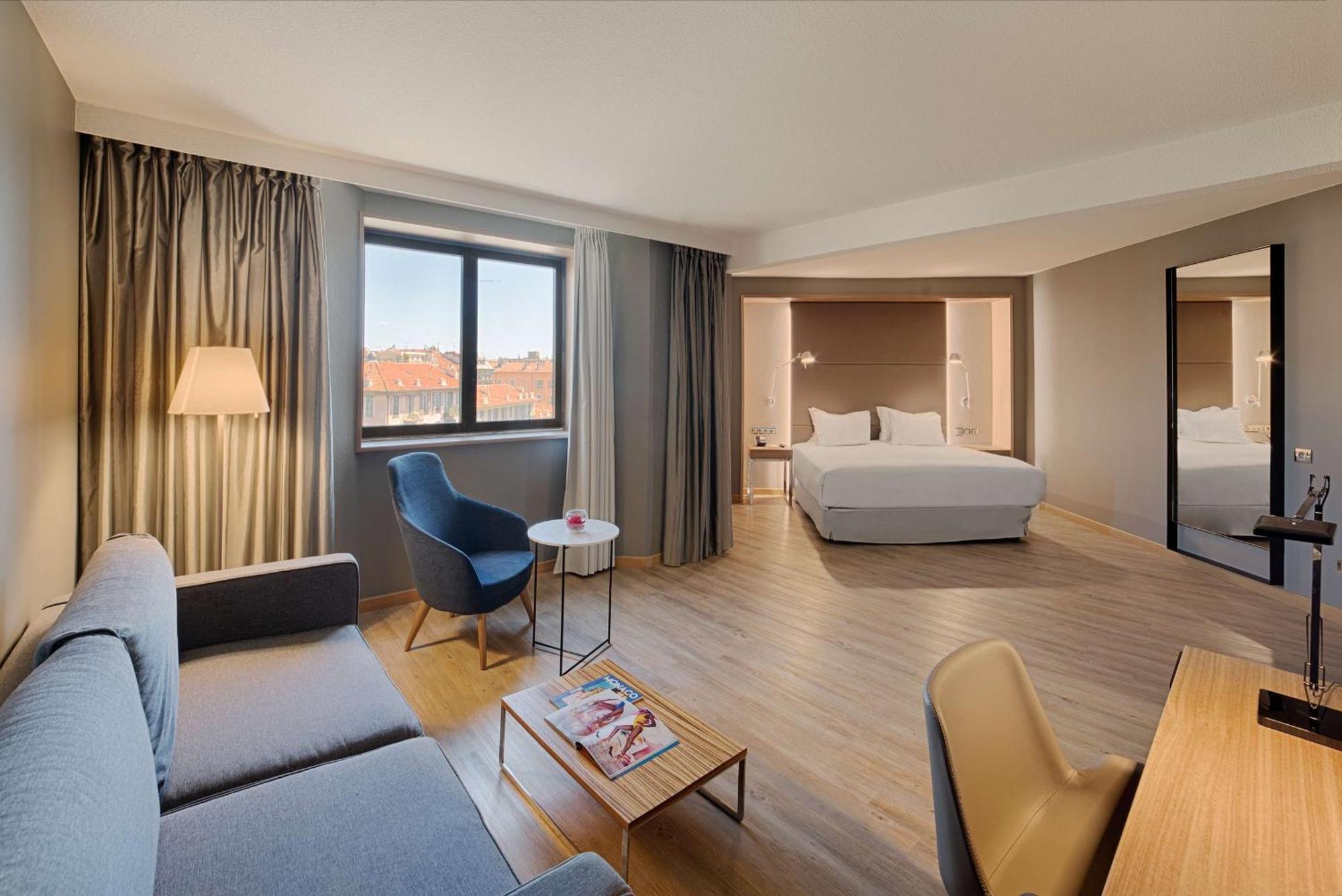 Hotel Nh 4*