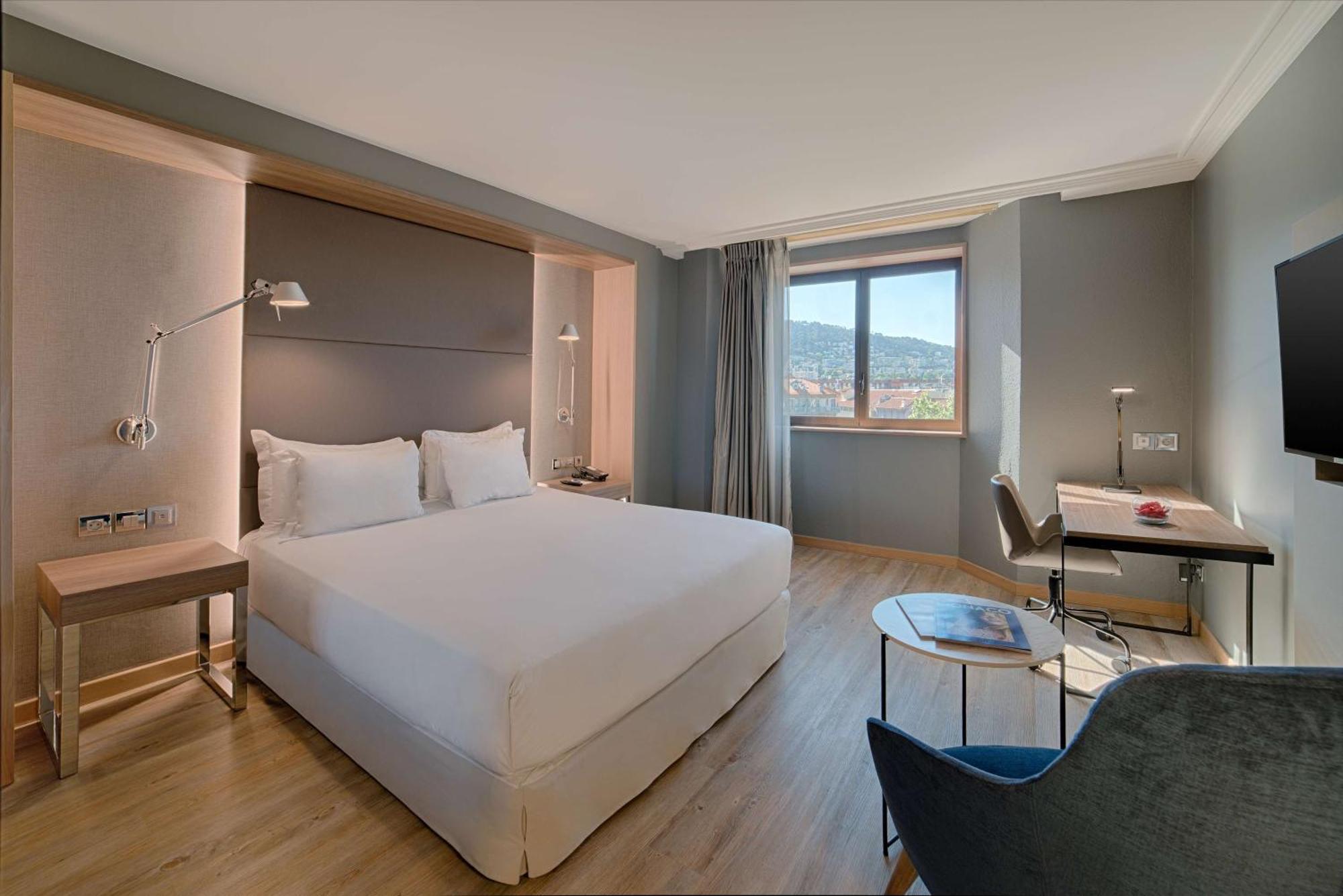 Nh Hotel Nice